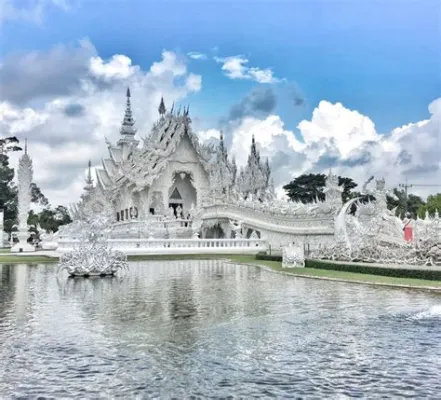 Wat Rong Khun, o Templo Branco Encantado que Reflete a Alma Criativa!