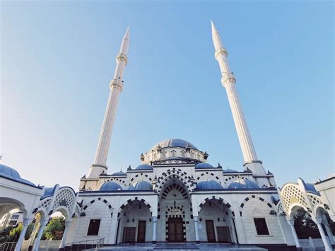 A Mesquita Uluçalı: Uma Jóia Escondida de Arquitetura Otomana em Denizli!